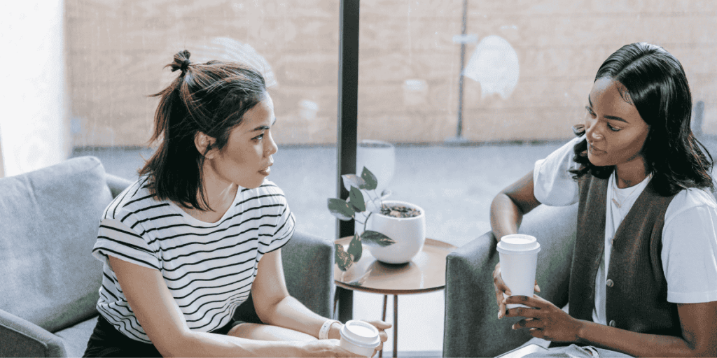 Guia completo para ter conversas difíceis no trabalho, em relacionamentos ou com a família.